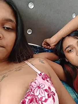 Snapshot of Indianqueen03 chatting on July 25, 10:13 am Indianqueen03 online show from July 25, 10:13 am
