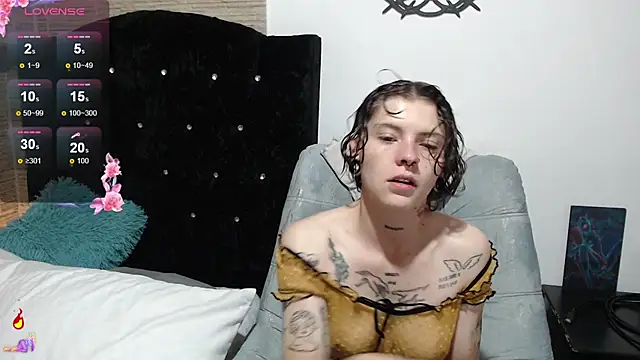 pretty cristal69 online show from September 25, 11:58 am