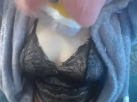 Mochi Soft online show from January 8, 2:25 am