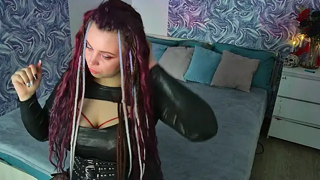 Snapshot of Miss_Maya_Mils chatting on May 19, 1:11 am Miss Maya Mils online show from May 19, 1:11 am