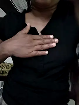 Snapshot of Sexygarl1024 chatting on January 22, 3:52 am Sexygarl1024 online show from January 22, 3:52 am