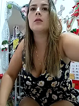 Snapshot of Rousse92 chatting on December 17, 10:11 pm Rousse92 online show from December 17, 10:11 pm