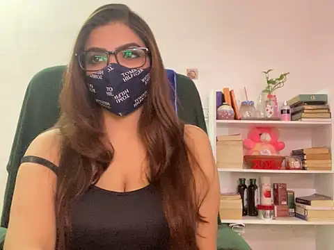 Snapshot of Fantastic_ruby chatting on November 1, 6:54 pm Fantastic ruby online show from November 1, 6:54 pm