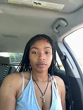 skylarrylee online show from May 2, 9:09 pm