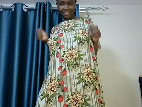 Snapshot of Kababy_love chatting on October 25, 7:52 pm Kababy love online show from October 25, 7:52 pm