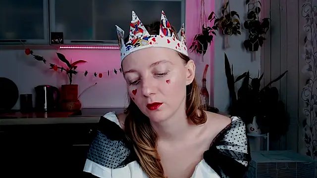 Elly Helly online show from October 31, 8:21 pm