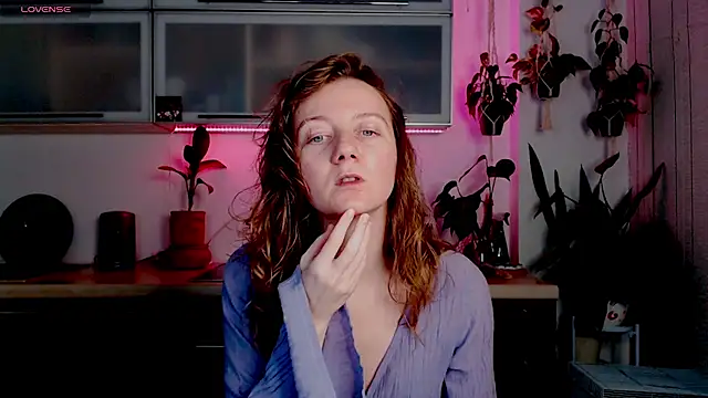 Elly Helly online show from December 16, 8:14 pm