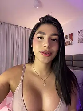 IsabelleFoxx  online show from May 21, 12:50 am