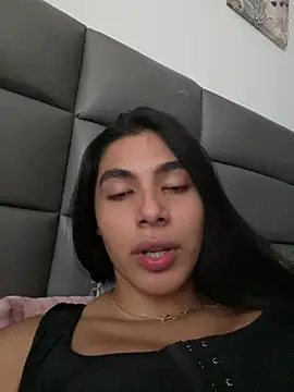IsabelleFoxx  online show from July 3, 6:25 pm