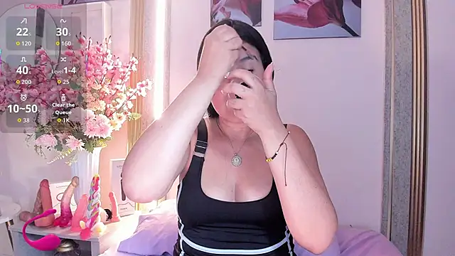 scarlet fostt  online show from February 26, 12:15 pm