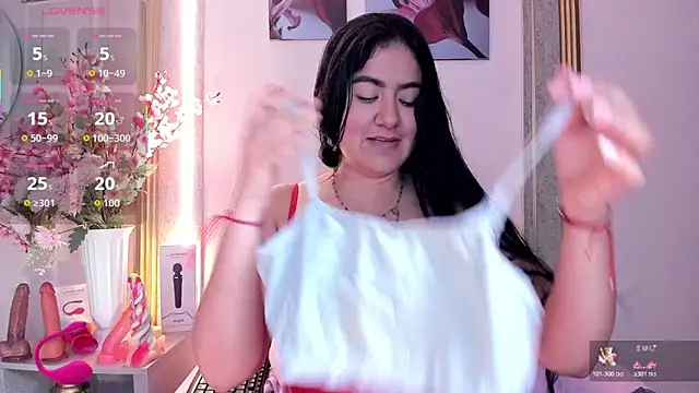 Snapshot of scarlet_fostt_ chatting on May 16, 12:26 pm scarlet fostt online show from May 16, 12:26 pm