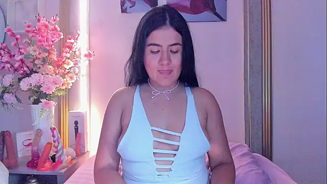 Snapshot of scarlet_fostt_ chatting on July 27, 7:32 pm scarlet fostt online show from July 27, 7:32 pm