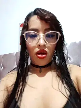 MadelaineJones online show from July 11, 4:15 am