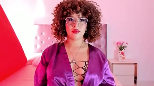 MadelaineJones online show from July 13, 7:16 pm