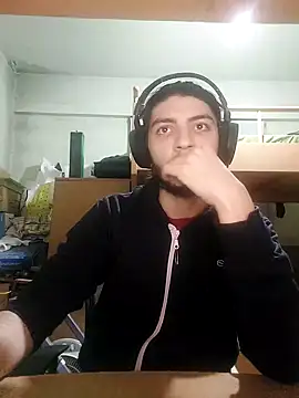 kleineid77 online show from December 9, 11:13 pm