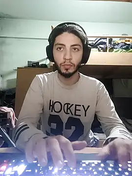 kleineid77 online show from January 7, 4:42 pm