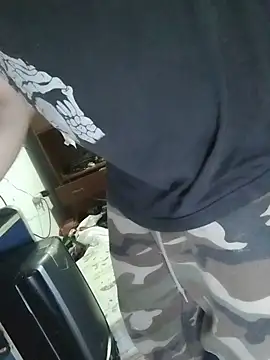 pikalindaxx online show from February 6, 7:45 am