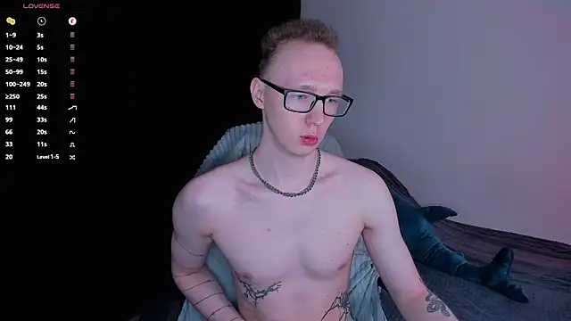 Alex silents online show from April 26, 7:11 pm