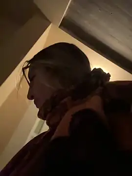 casalinga88 online show from December 17, 7:53 pm