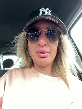 casalinga88 online show from May 16, 10:36 am