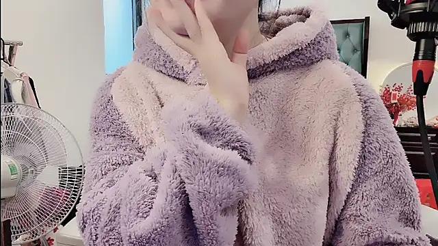 Berrysweet 68 online show from February 8, 3:10 am