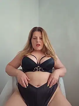 KarlyGray10 online show from May 27, 5:04 am