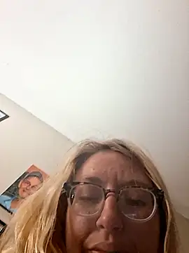 xWhoreAbleX Pika online show from May 25, 3:23 am