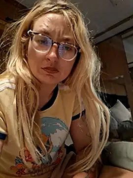 xWhoreAbleX Pika online show from June 5, 6:20 am