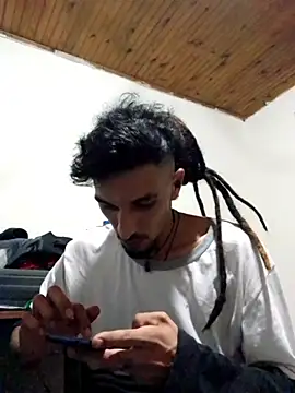 Snapshot of elgoguexxx chatting on December 4, 4:33 am elgoguexxx online show from December 4, 4:33 am