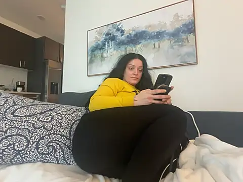 Snapshot of tatted-bitty chatting on March 4, 7:54 pm tatted-bitty online show from March 4, 7:54 pm