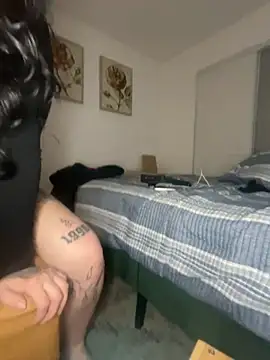 Snapshot of tatted-bitty chatting on September 20, 4:24 am tatted-bitty online show from September 20, 4:24 am