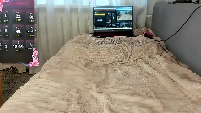 Snapshot of JennyMeels chatting on June 7, 2:27 am JennyMeels online show from June 7, 2:27 am