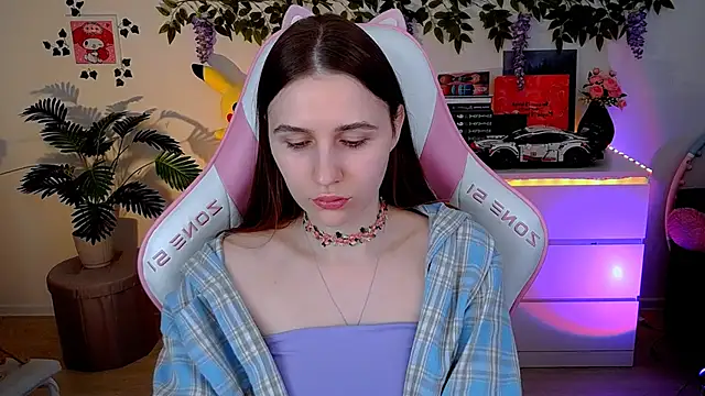 AliceCharmy online show from May 5, 1:08 pm