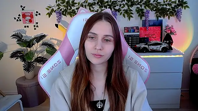 AliceCharmy online show from May 13, 2:14 pm