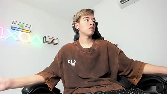 bunny maxi online show from January 21, 12:39 pm