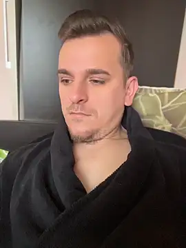 Huge cock22cm online show from April 28, 5:23 am