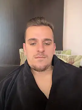 Huge cock22cm online show from May 3, 8:09 am