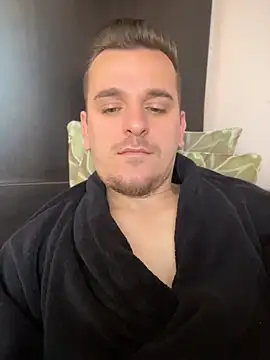 Huge cock22cm online show from May 5, 7:38 am
