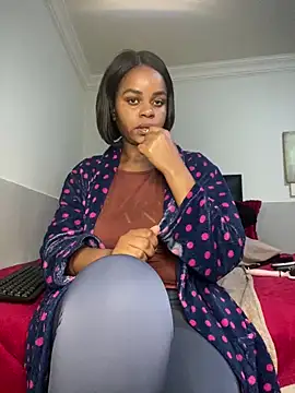 Snapshot of Fiercefoxxy chatting on June 7, 3:27 pm Fiercefoxxy online show from June 7, 3:27 pm