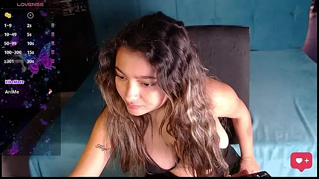 Snapshot of IsabellAndYessi chatting on March 6, 3:13 pm IsabellAndYessi online show from March 6, 3:13 pm