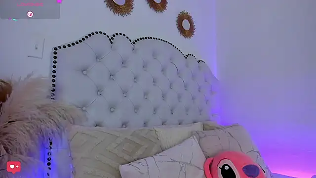 Snapshot of Ashleyjenner_ chatting on March 21, 12:40 am Ashleyjenner online show from March 21, 12:40 am