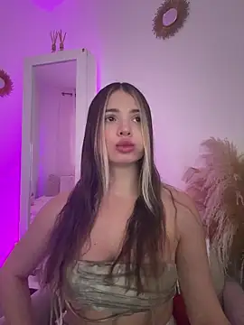 Ashleyjenner  online show from January 17, 10:24 pm