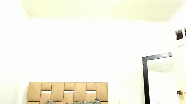 Alishagoddes online show from February 11, 1:16 pm