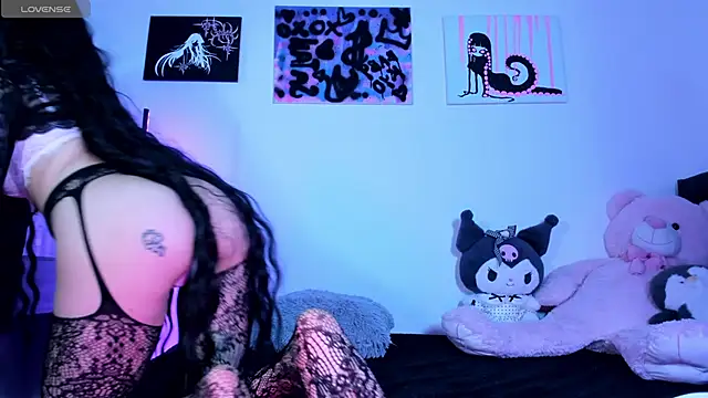 Snapshot of satanbabee chatting on May 14, 11:22 pm satanbabee online show from May 14, 11:22 pm
