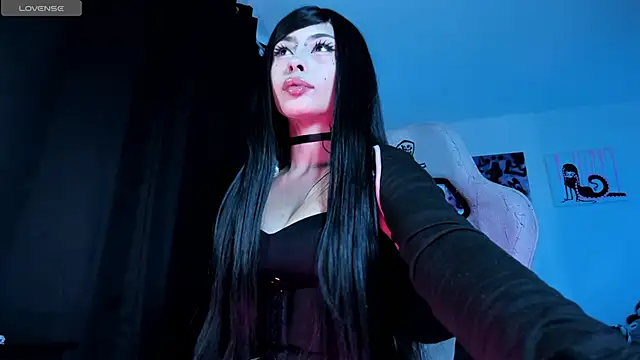 Snapshot of satanbabee chatting on June 12, 10:52 pm satanbabee online show from June 12, 10:52 pm