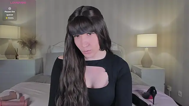 Snapshot of valeriasecret chatting on October 26, 5:35 am valeriasecret online show from October 26, 5:35 am