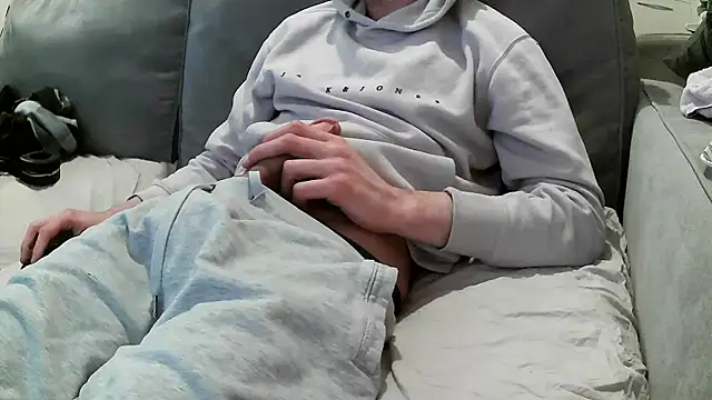 Snapshot of jeunesexi chatting on January 6, 6:22 pm jeunesexi online show from January 6, 6:22 pm