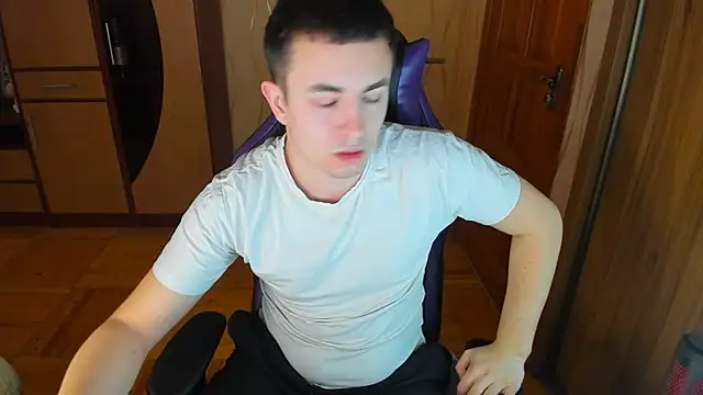 bigmark033 online show from March 3, 11:00 am