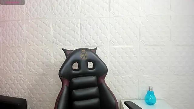 Alessandraa ferri  online show from December 4, 9:02 pm