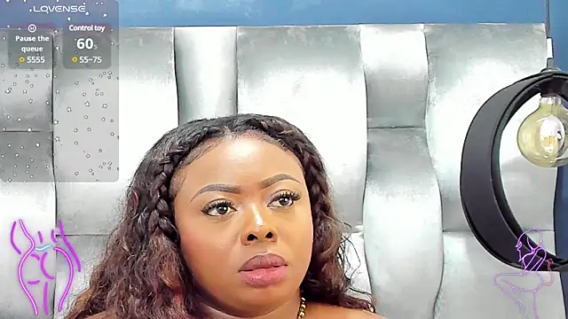 Snapshot of CamilaBenitez chatting on March 21, 4:28 am CamilaBenitez online show from March 21, 4:28 am